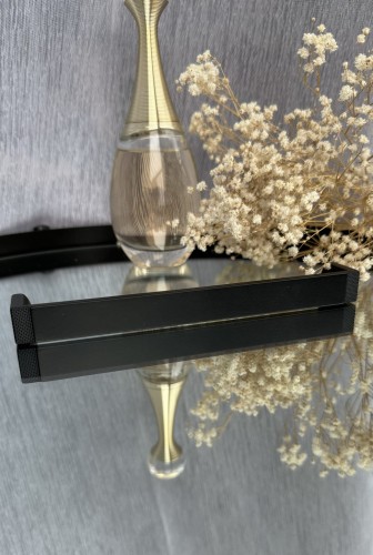 Cosimo N4- uchwyt do mebli czarny mat ryflowany 160mm.jpg