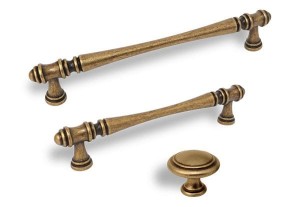 Columni 09- Möbelgriff altmessing 160mm