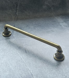 Oro Opaco E8 reling griff altsilber 128 mm (1) (1) (1)