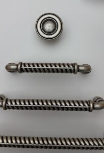 Rame E8 - Reling Möbelgriff Alt Silber 96 mm