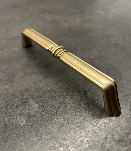 Squillare F3 - uchwyt meblowy złoty mat 128 mm.jpg