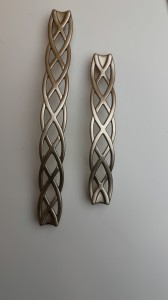 Fascino R3 – Möbelgriff silber satiniert 192 mm