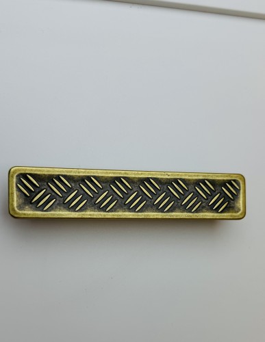 Nuova industria D1 - uchwyt do mebli stare złoto 160 mm.jpg