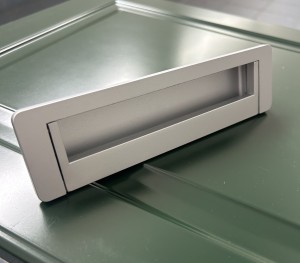 Tito 01 – eingelassener Möbelgriff 160 mm