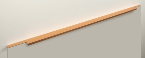 Uchwyt krawędziowy złoty matowy 900 długi SLIM.jpg