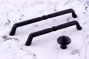 Squillare N4 - schwarzer Möbelgriff Reling 160 mm