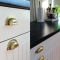 Anita- złote uchwyty meblowe.jpg