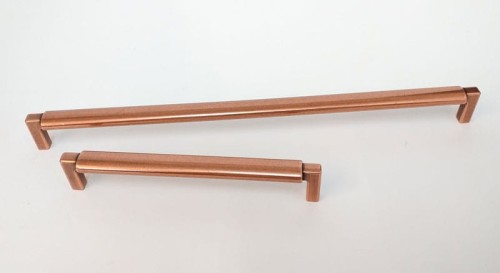 Keplero- miedziany uchwyt  meblowy 128mm.jpg