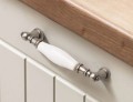 Flora- stara stal z białą porcelaną uchwyt ceramiczny.jpg