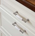 Flora- chromowane z białą porcelaną uchwyty.jpg