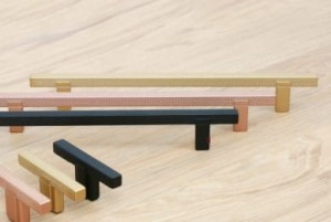 Gabio Rame - Kupfer geriffelter Möbelgriff 320mm